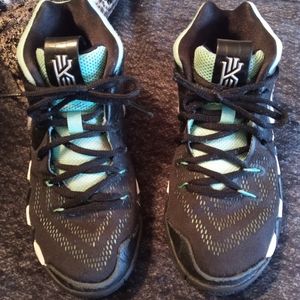 Nike Kyrie 4